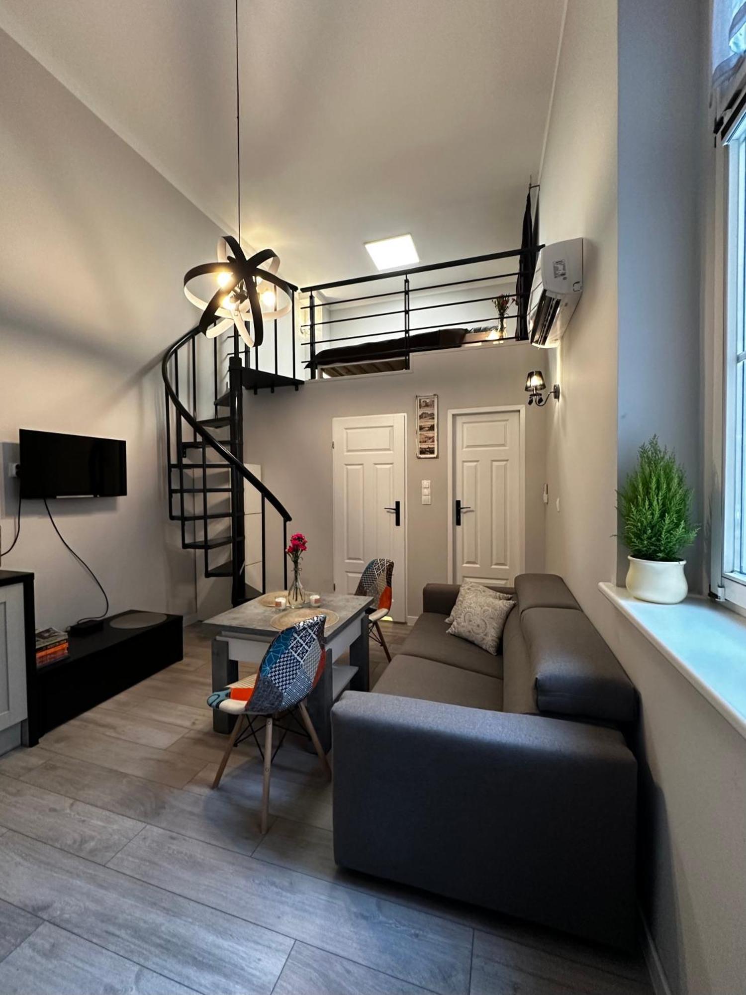 Miniapartament Jelonka Jelenia Góra Esterno foto